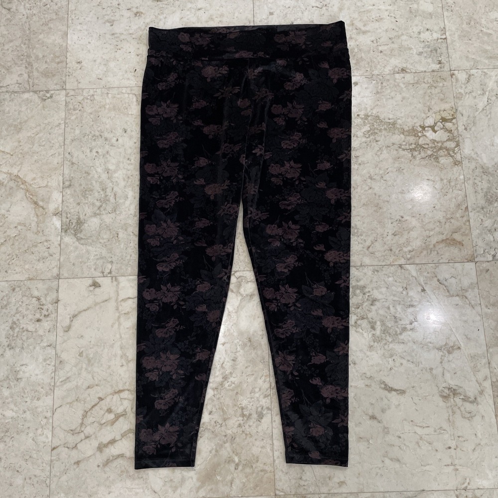 DG2 Diane Gilman black and maroon rose leggings XL